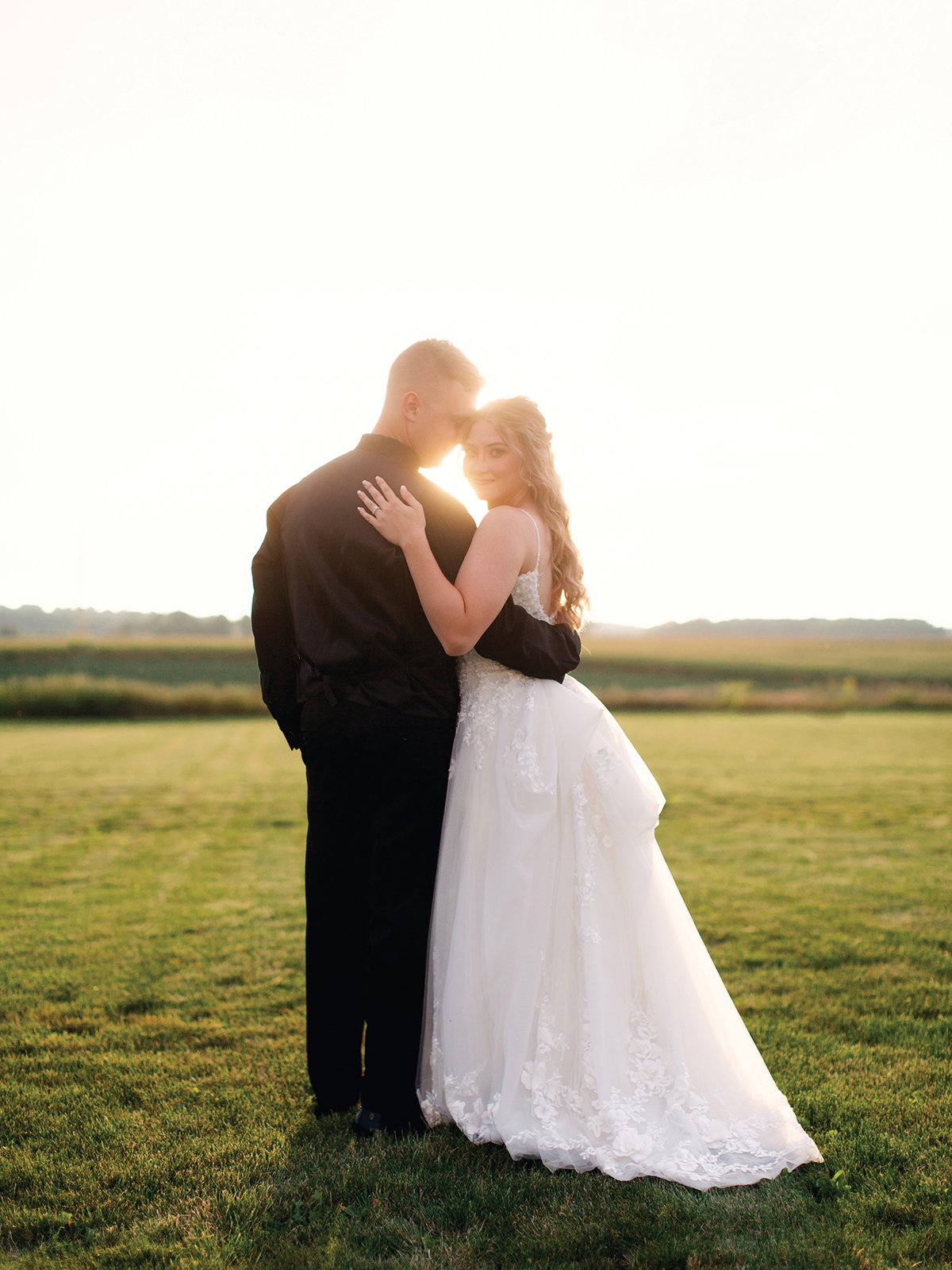 330 Weddings: White Rose Barn - Akron Life Magazine: Akron Ohio,  Restaurants and Entertainment