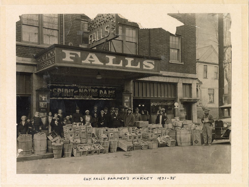 TM_Cuyahoga_Falls_Farmers_Market_1a.jpg